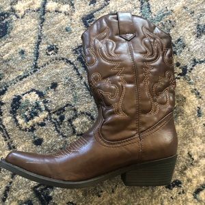 Madden Girl Cowboy Boots Size 7.5